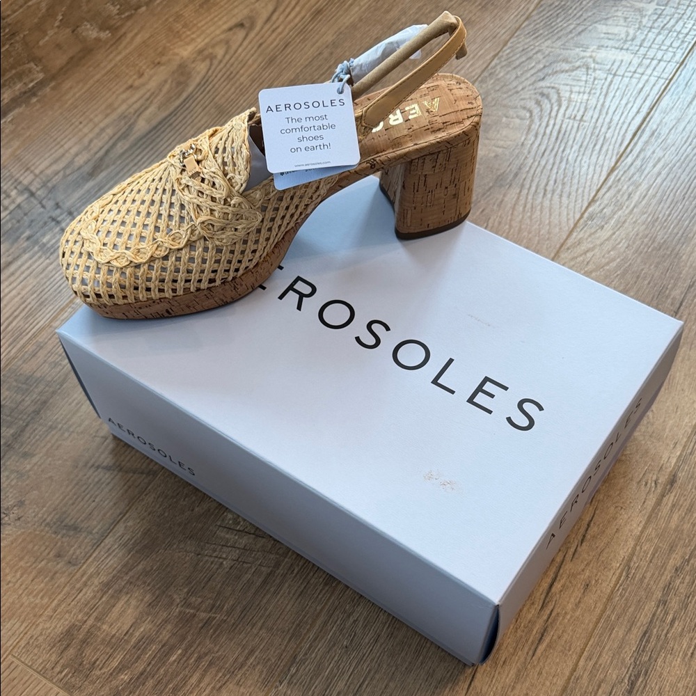 🆕 AEROSOLES Santiago Raffia Beige Woven Slingback Heels